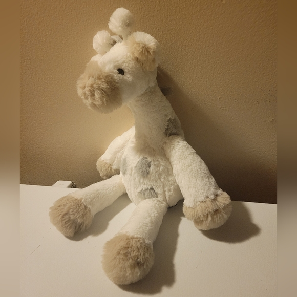 LAMBS & IVY SIGNATURE Good Night Giraffe Plush Toy - Picture 2 of 6